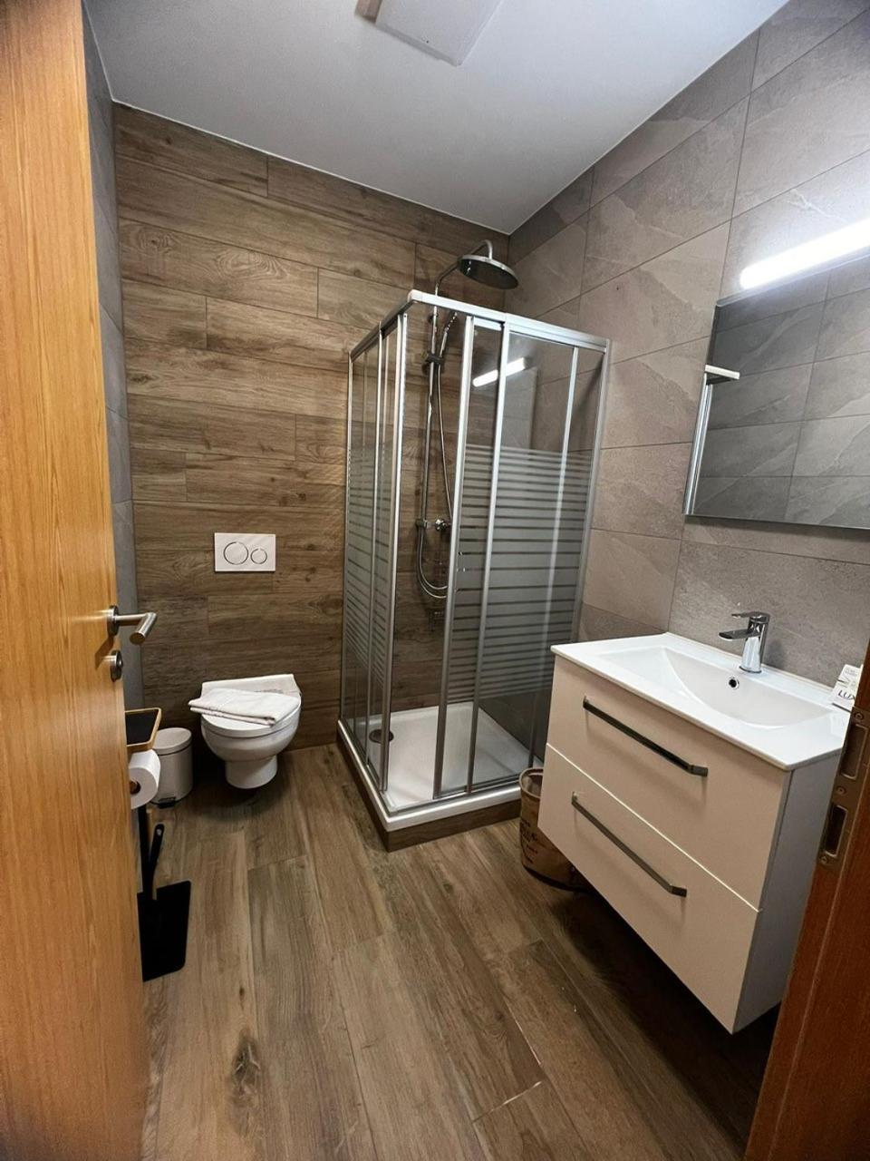 Hotel De Charme La Poste Anzere Ngoại thất bức ảnh