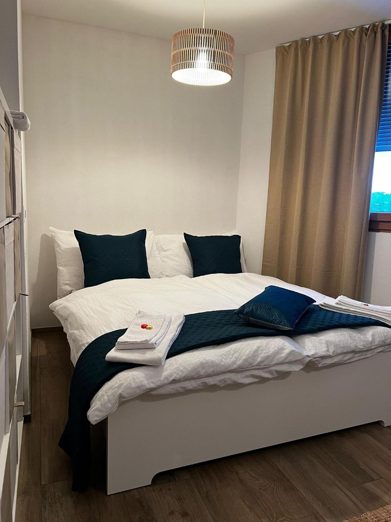 Hotel De Charme La Poste Anzere Ngoại thất bức ảnh